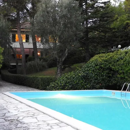 Dall Acqua فندق مبيت وإفطار بيزارو